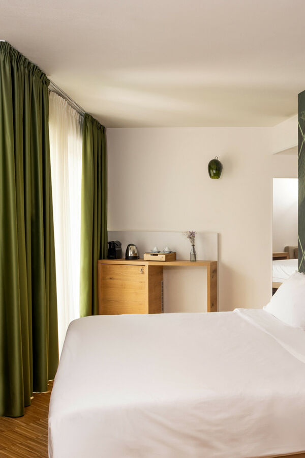 Astoria Wedding: Location for weddings on Lake Garda Astoria Resort | Park Wellness Junior Suite