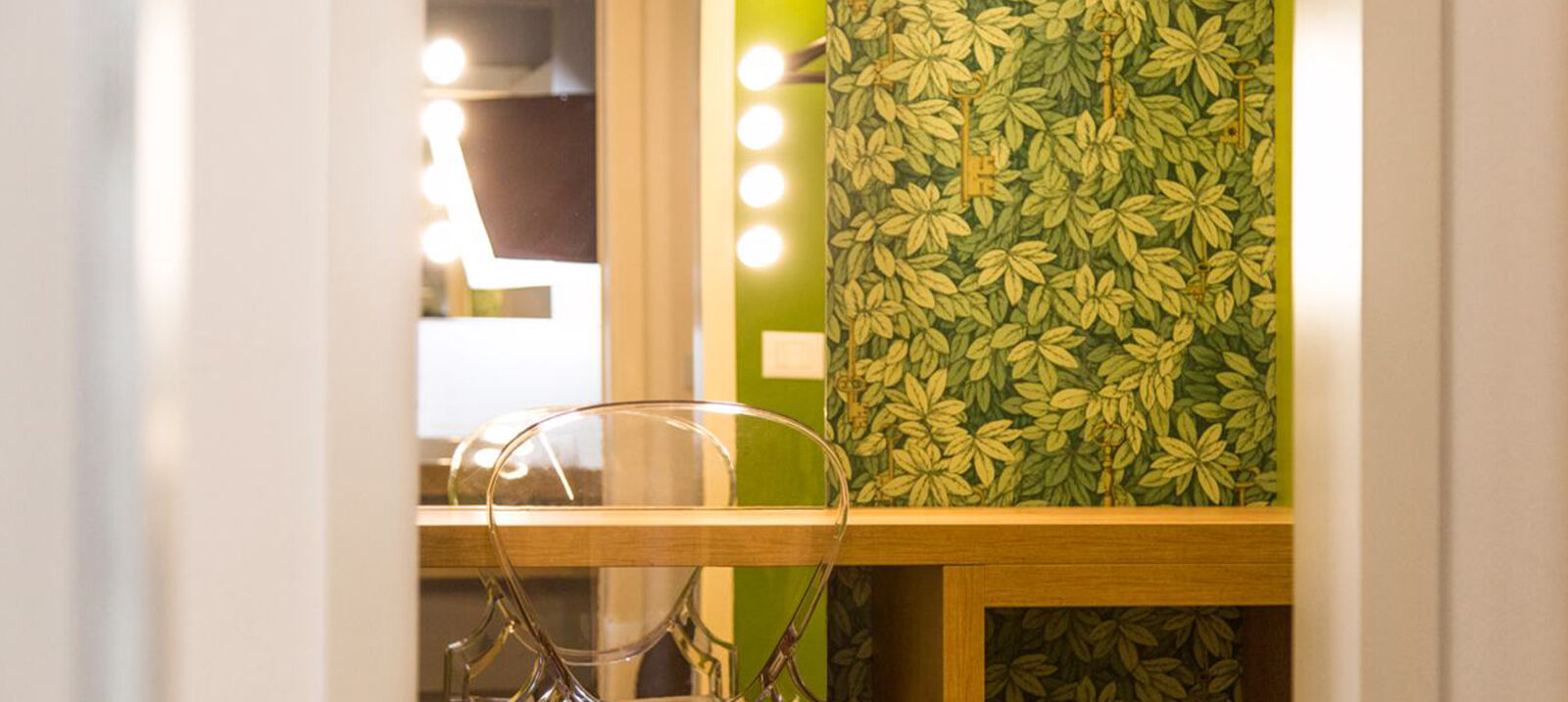 Oasi Junior Suite - When you think of an oasis where you can feel well:  through design, every detail  tells the story of Astoria Resort park