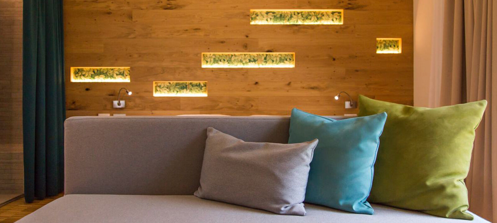 Oasi Junior Suite - When you think of an oasis where you can feel well:  through design, every detail  tells the story of Astoria Resort park