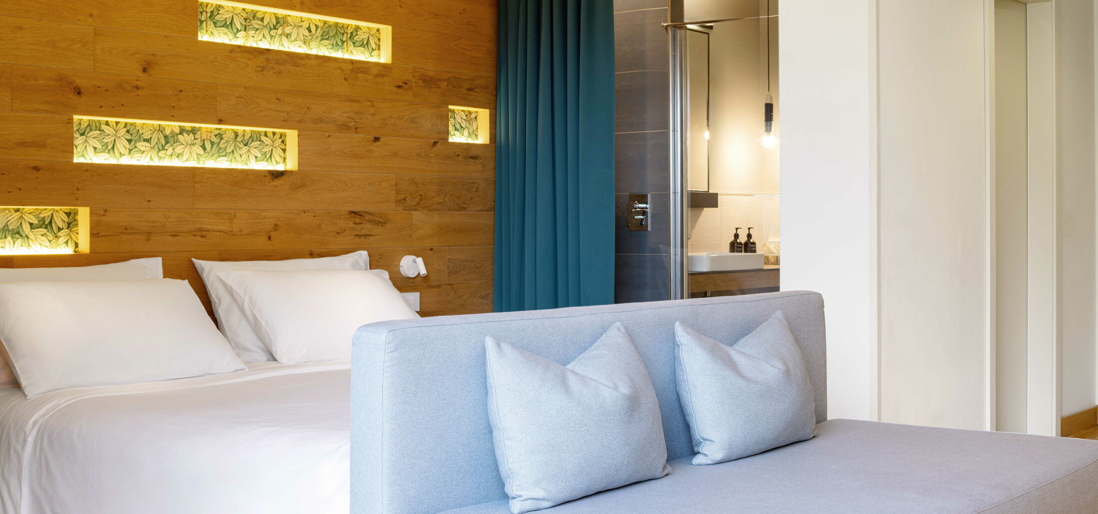 Oasi Junior Suite - Think of an oasis where you can feel well: through design, every detail in this suite tells the story of the Astoria Resort park