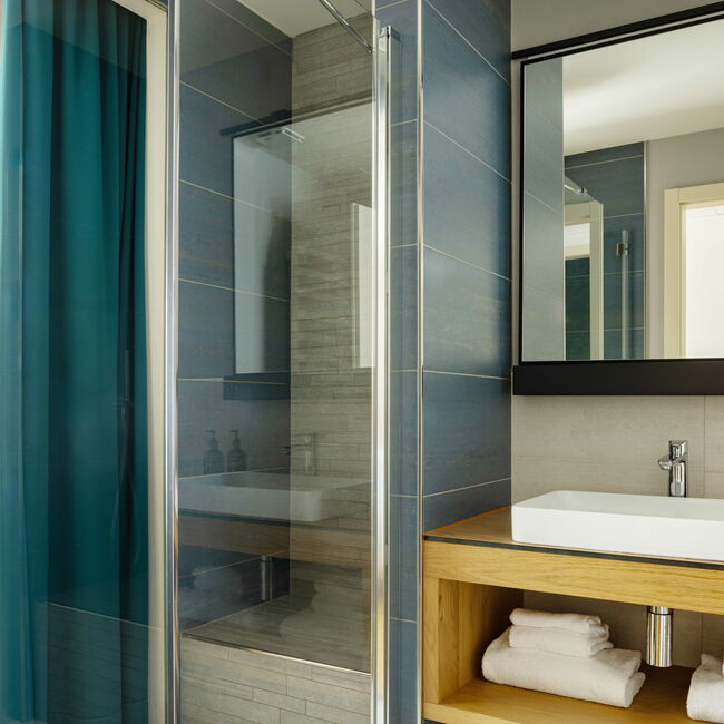 Oasi Junior Suite - Think of an oasis where you can feel well: through design, every detail in this suite tells the story of the Astoria Resort park