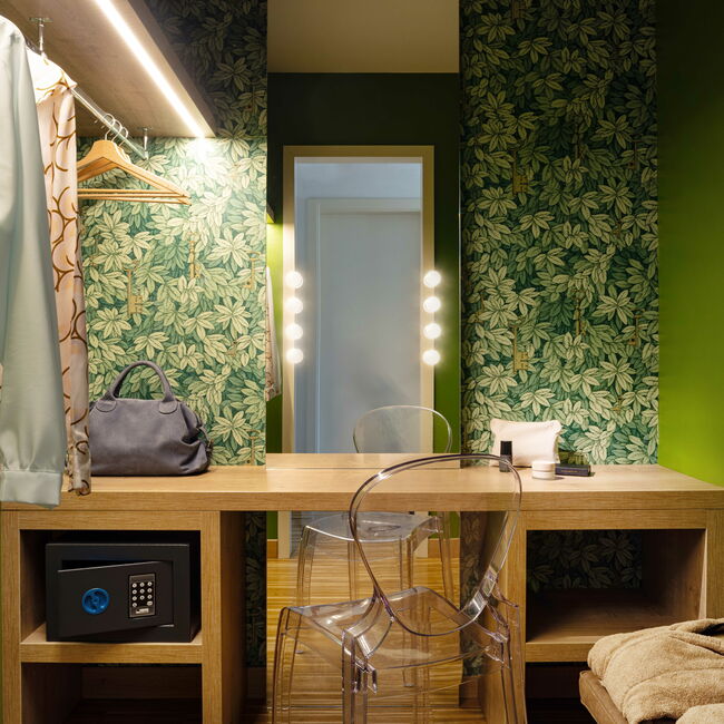 Oasi Junior Suite - Think of an oasis where you can feel well: through design, every detail in this suite tells the story of the Astoria Resort park